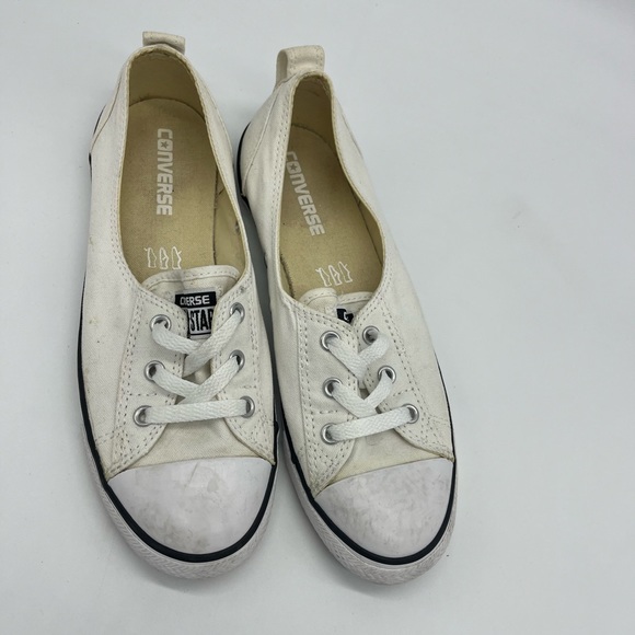 Converse shoes size 8 - Picture 4 of 5